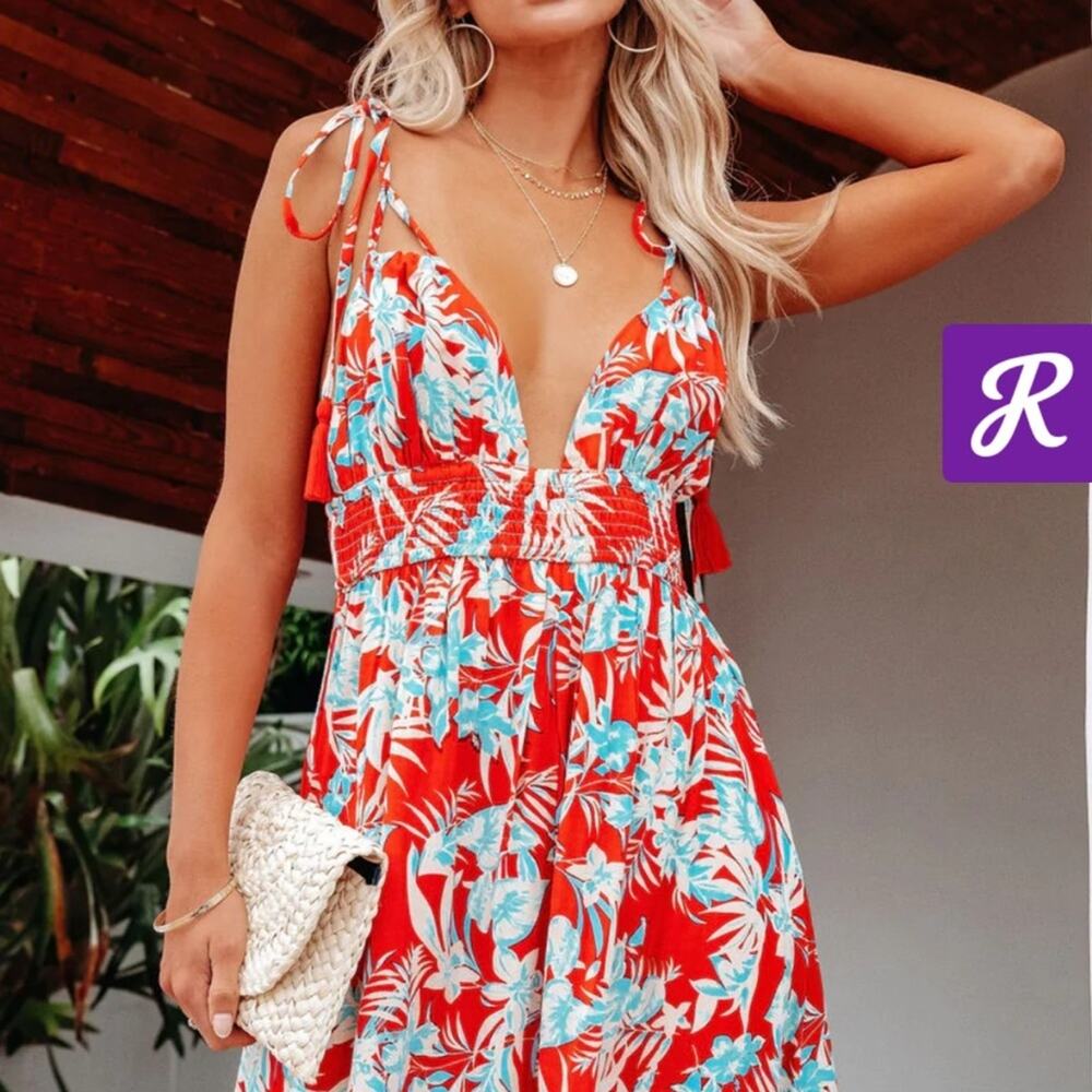 Vici En Crème Floral Maxi Dress